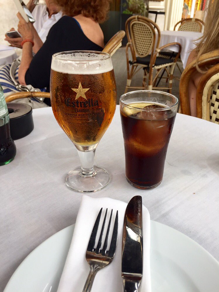 sandorbcn's tweet photo. En la terraza de #Sandor te esperamos con los brazos abiertos para que disfrutes de un sábado de verano muy especial ✨ 
☎️ 931 426 957 https://t.co/gMxKnWkrPa