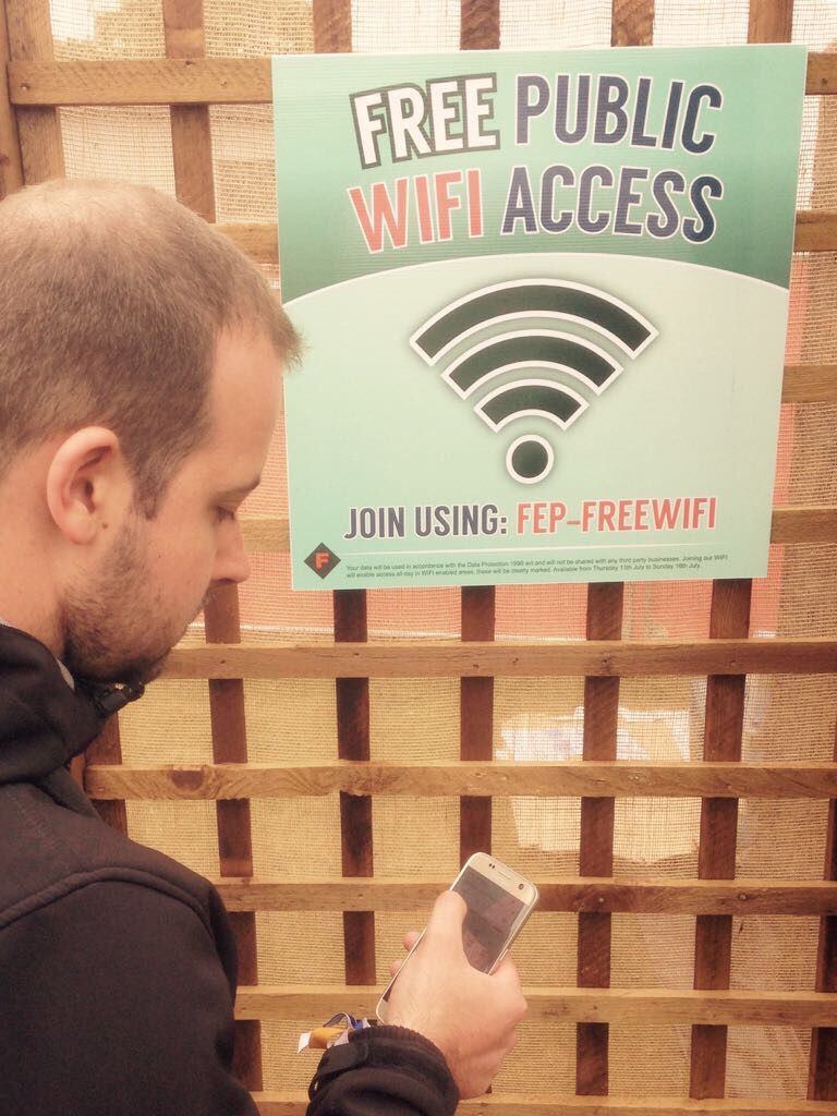 FreemansEP_Tech's tweet photo. Visiting @F1 at @SilverstoneUK - don't use your data, get on our free wifi at Luffield, join using FEP-FREEWIFI where you see these signs! https://t.co/0rhRTaIf2t