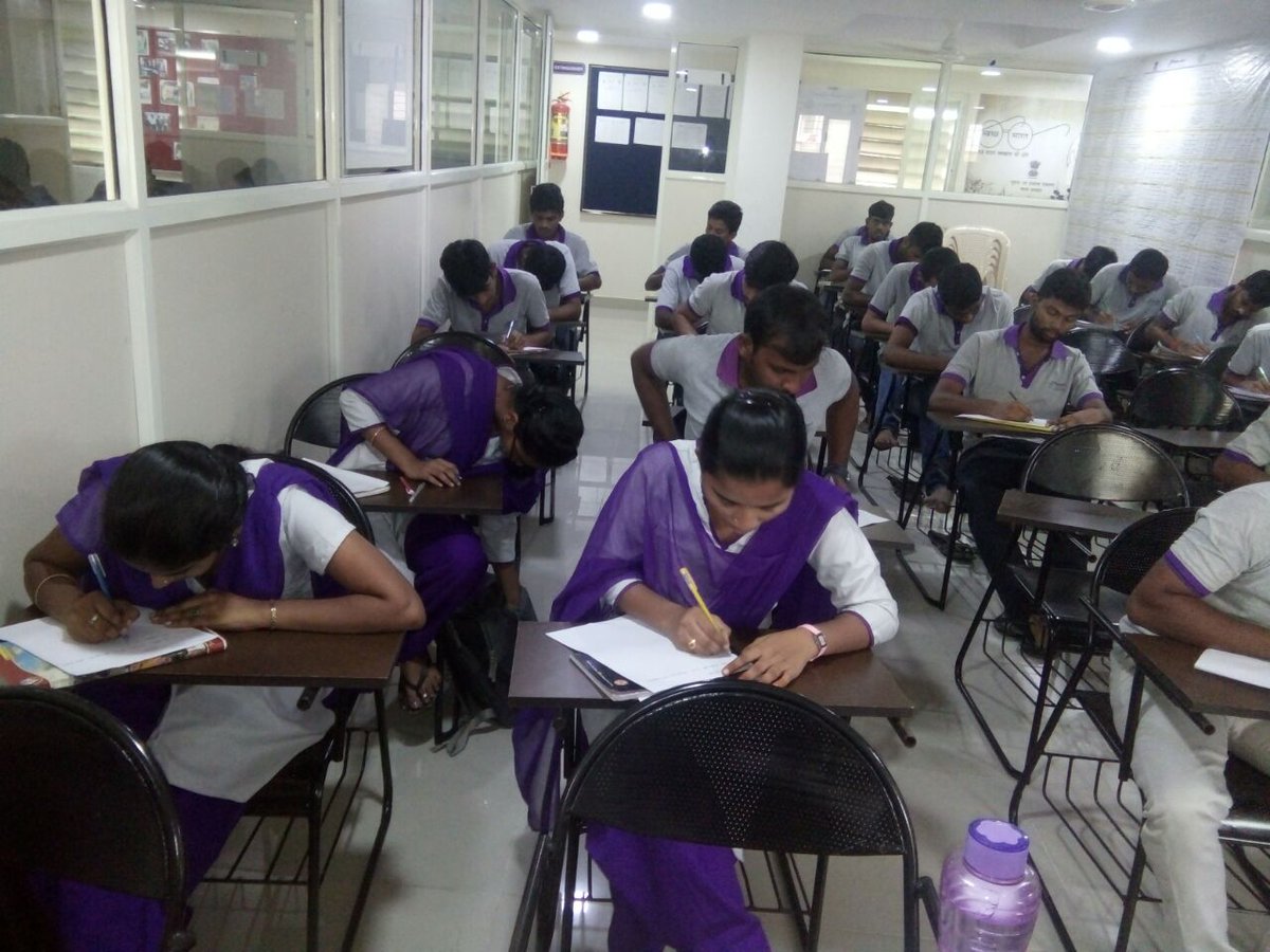SynchroServeGS's tweet photo. @PMO @RajivPratapRudy Students of DDUGKY celebrating World Youth Skill Day at IIMA,Vizag  #NSDC #MSDE #SkillIndia #DDUGKY #SynchroServe https://t.co/3JAeE05wog