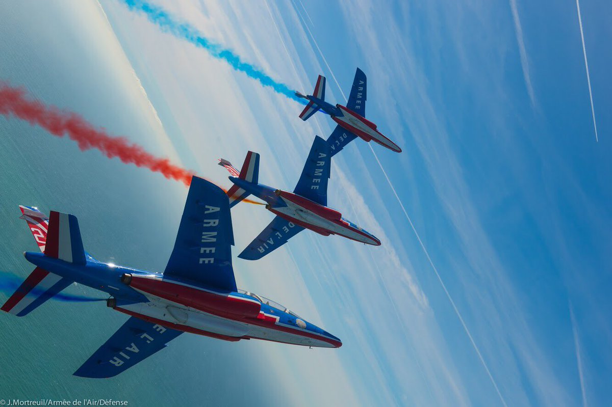 PAFofficiel's tweet photo. RDV sur la Plage de @portbarcares à partir de 16h pour la demo de la #PAFOfficiel 
#Armee_de_lair #BleuCielAirshow
#electrobeach https://t.co/ANks9N5S6E