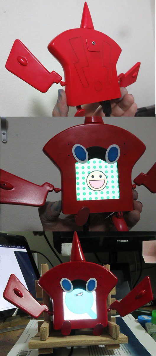 Uzivatel 岩根雅明 Na Twitteru 素晴らしい立体ロトム図鑑に便乗してデジタルフォトフレームを利用して作ったロトム図鑑です サンムーン放送前に完成していたんですが 目が気に入らなかったので後日改修したバージョンです 関節入ってるので多少はポーズ付けられます