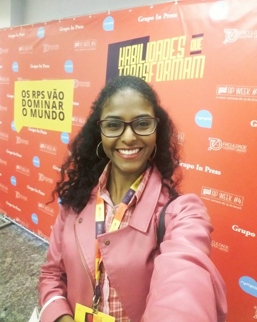 kariidsantos's tweet photo. Hoje é dia de #rpweek ☺ https://t.co/tKWj1BMPmI