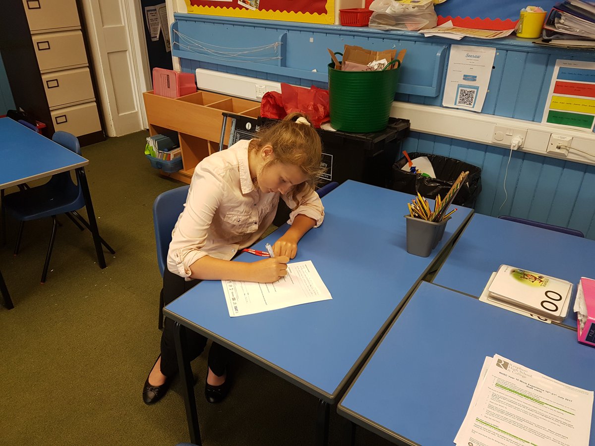 ReephamHigh's tweet photo. A real variety of Work Exp placements. Well done Y10s completing your 1st week. #TowerFarm #AOTEngineering #AstleyPrimary #BristonNursery π https://t.co/dhTjwbbtTr