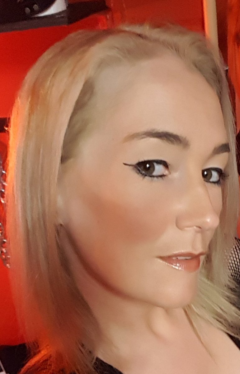 UKMsLuciWhite's tweet photo. Available Tuesday to Saturday @StockportBDSM 11am to late https://t.co/fAsYl7mT5J for details 😉😘 https://t.co/vjldqqhy86