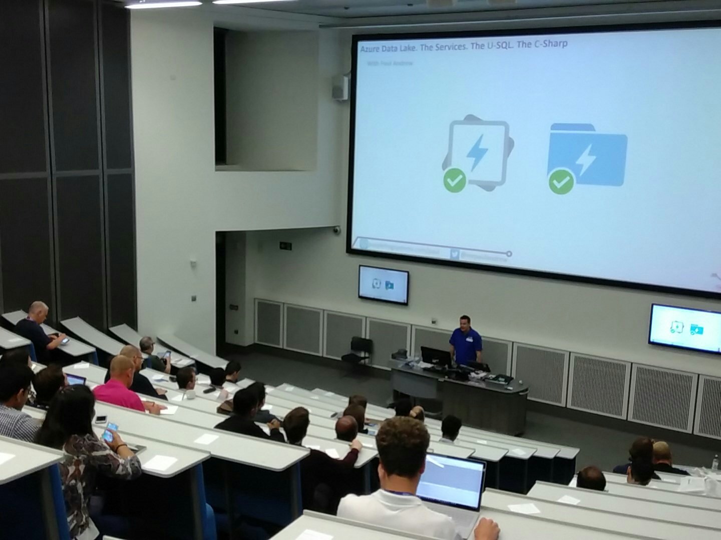 Session 4 Data lake with Paul Andrew #sqlsatmanc @SQLSatMcr https://t.co/jorSwNO4jf