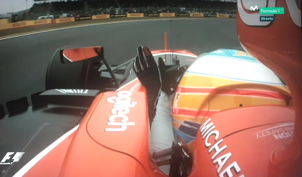 Apurando la #Quali y <a href="/alo_oficial/">Fernando Alonso</a> hace P1. Si tiene que caer un meteorito en #Silverstone este es un buen momento. #BritishGP