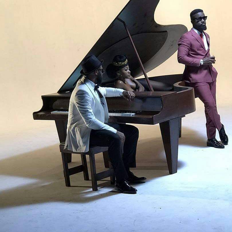 SarkNativesGH's tweet photo. Heyyo @sarkodie , ain't nobody as classy as you. Take this from us 👊 #TheHighestAlbum https://t.co/ZUru4HkeW0