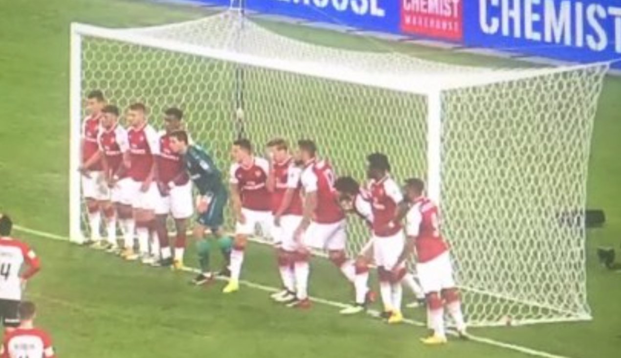 The Sun Dream Team on X: Arsenal taking 'parking the bus' to an extreme  new level in pre-season...#AFC https://t.co/SISCytmko8 / X