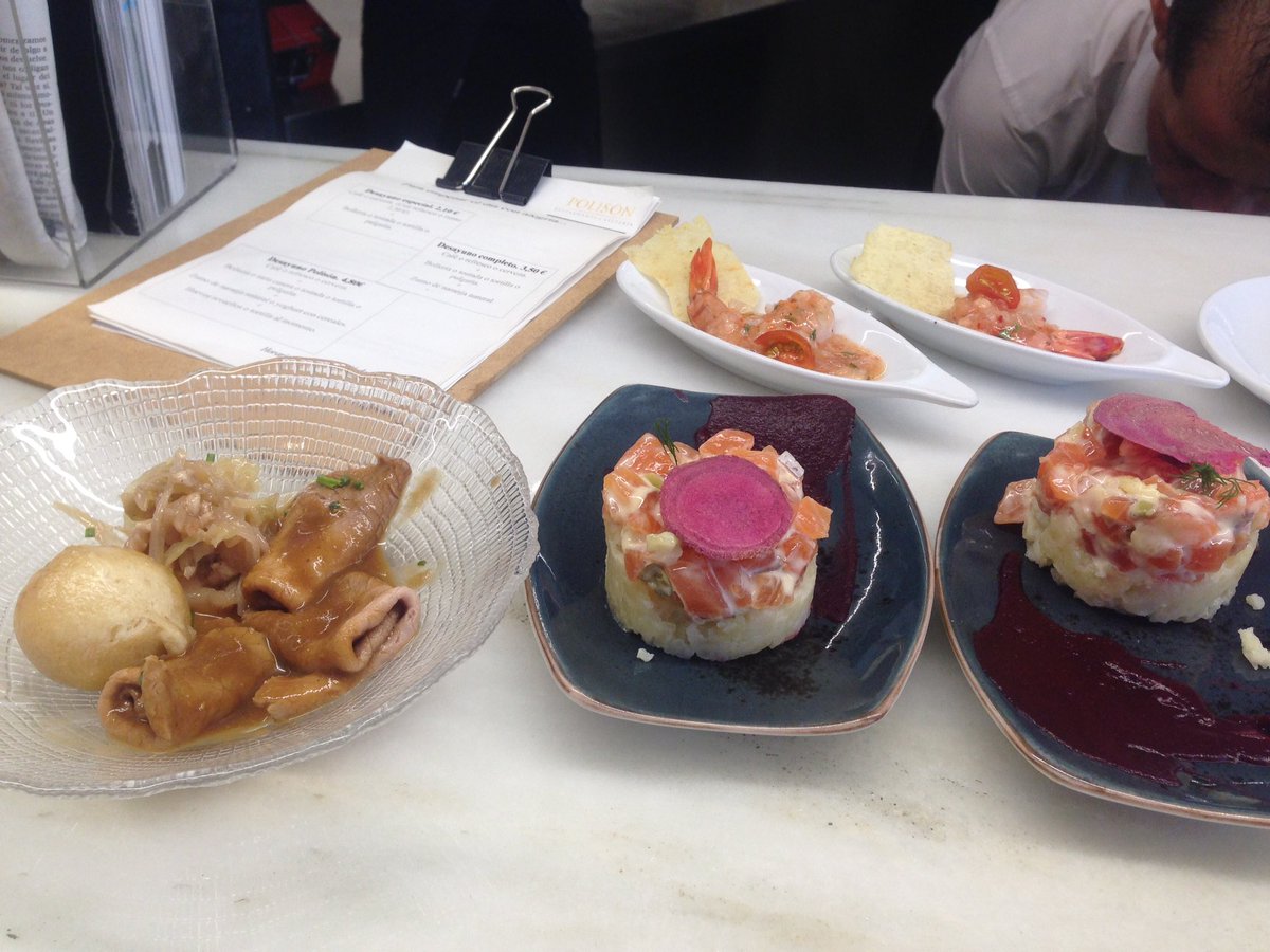 pontzi's tweet photo. Me voy a comer el mundo... #Saboresdelmundo #FIFBU2017 #Gastronomía #Burgos https://t.co/ee2lj2AJtn