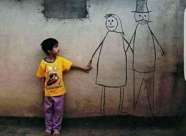 İnsan her şeye alışır diyorlar ya, öyle değil aslında. Başka çaren olmadığı için katlanıyorsun ama alışmıyorsun.

Ahmet Ümit