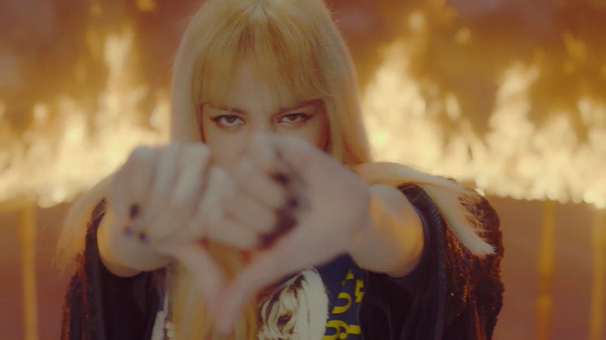 ストリングティング ハート パープル BLACKPINK リサ スマホ
