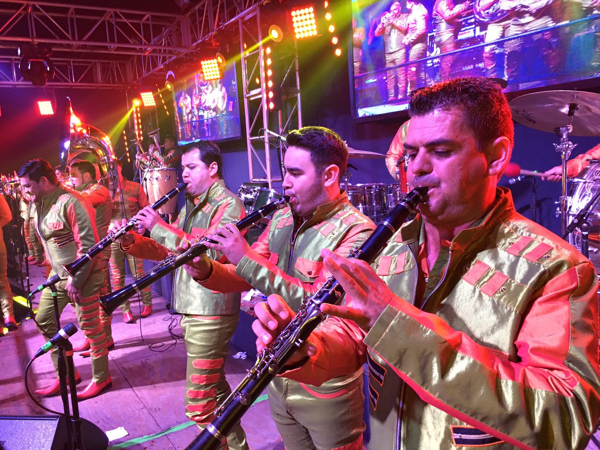 b_ranchoviejo's tweet photo. Gracias Tijuana BC #llenototal en @LasPulgas_  esperamos regresar pronto!! https://t.co/ZmlLNPBvDU