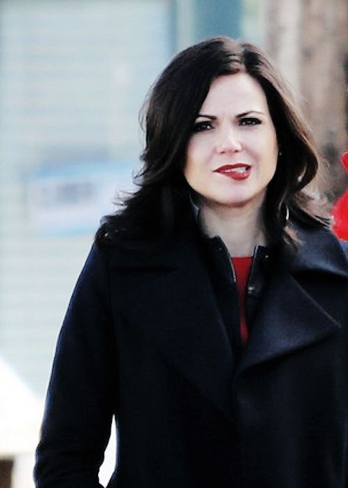                                                  ,            Happy Birthday, Lana Parrilla 