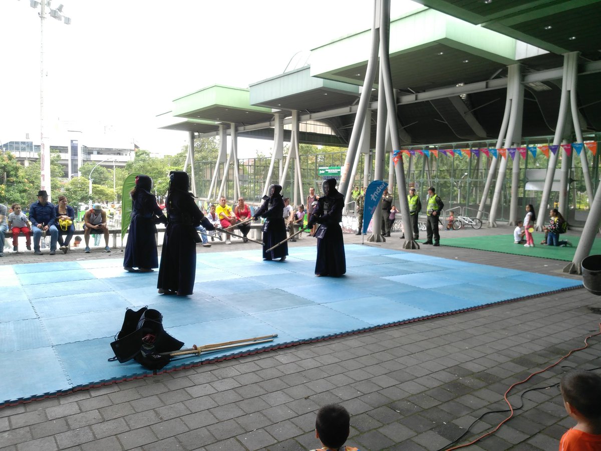 kenzencolombia's tweet photo. @INDERMEDELLIN @AlcaldiadeMed @kenzencolombia #kendo#paz https://t.co/LeniPq4dwp