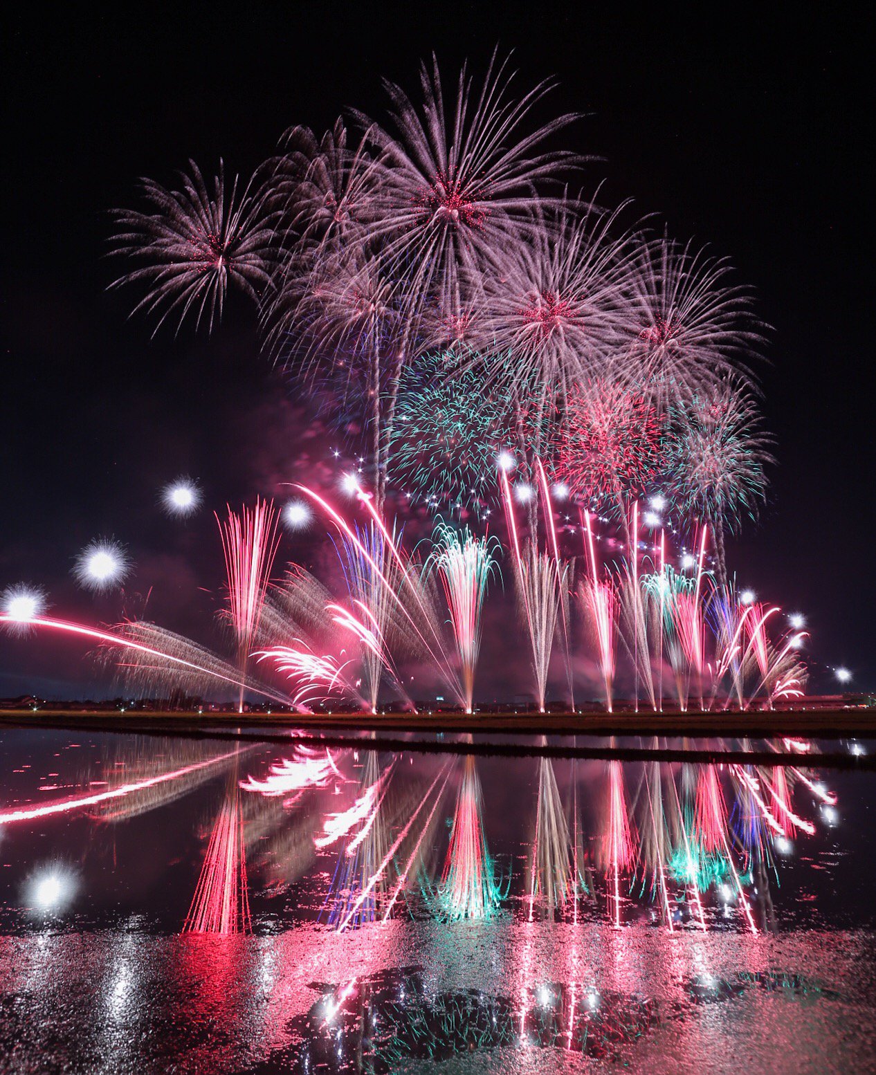 Hiroki K 田園夢花火 17 7 15 昨年よりもさらにボリューム満点の花火でした 群馬の花火もいいぞ たまむら花火大会 田園夢花火 玉村花火 T Co 3sz9tkj79l Twitter