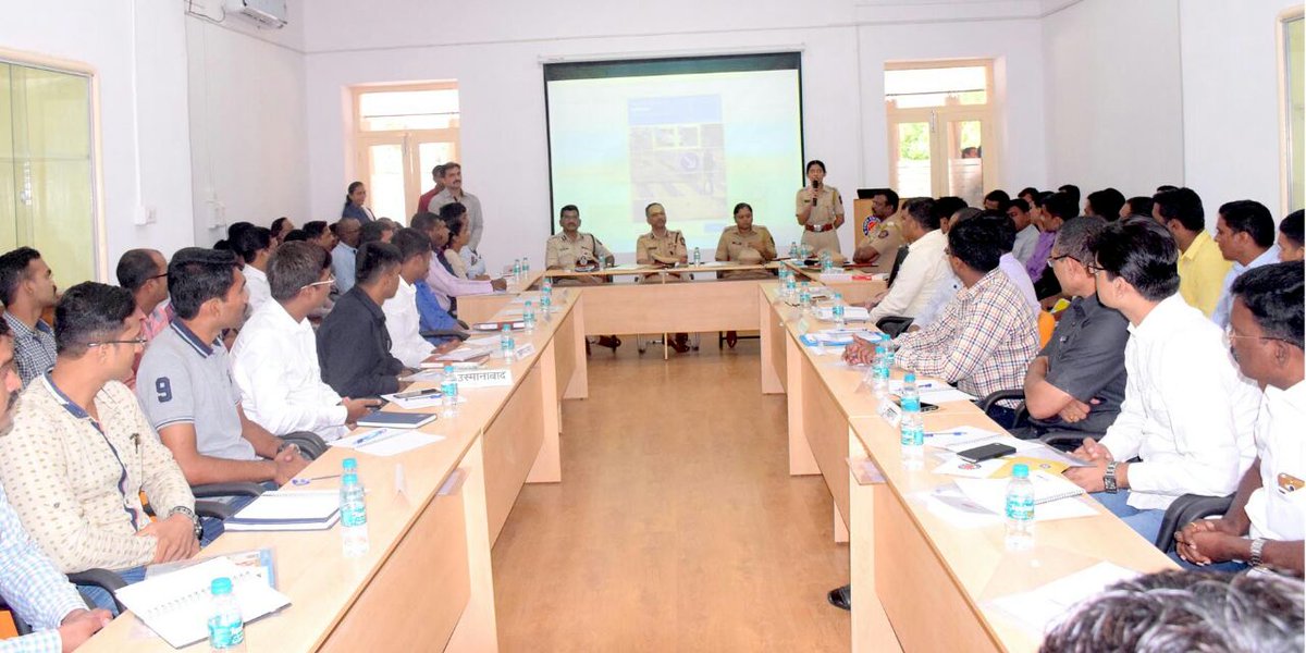 NagpurPolice's tweet photo. 1st #State level #Cyber #Conference at #NCOPS #Nagpur #City 2 prevent n discuss #CyberAttack #cybersecurity @CMOMaharashtra @narendramodi https://t.co/5YJSAt1IgL
