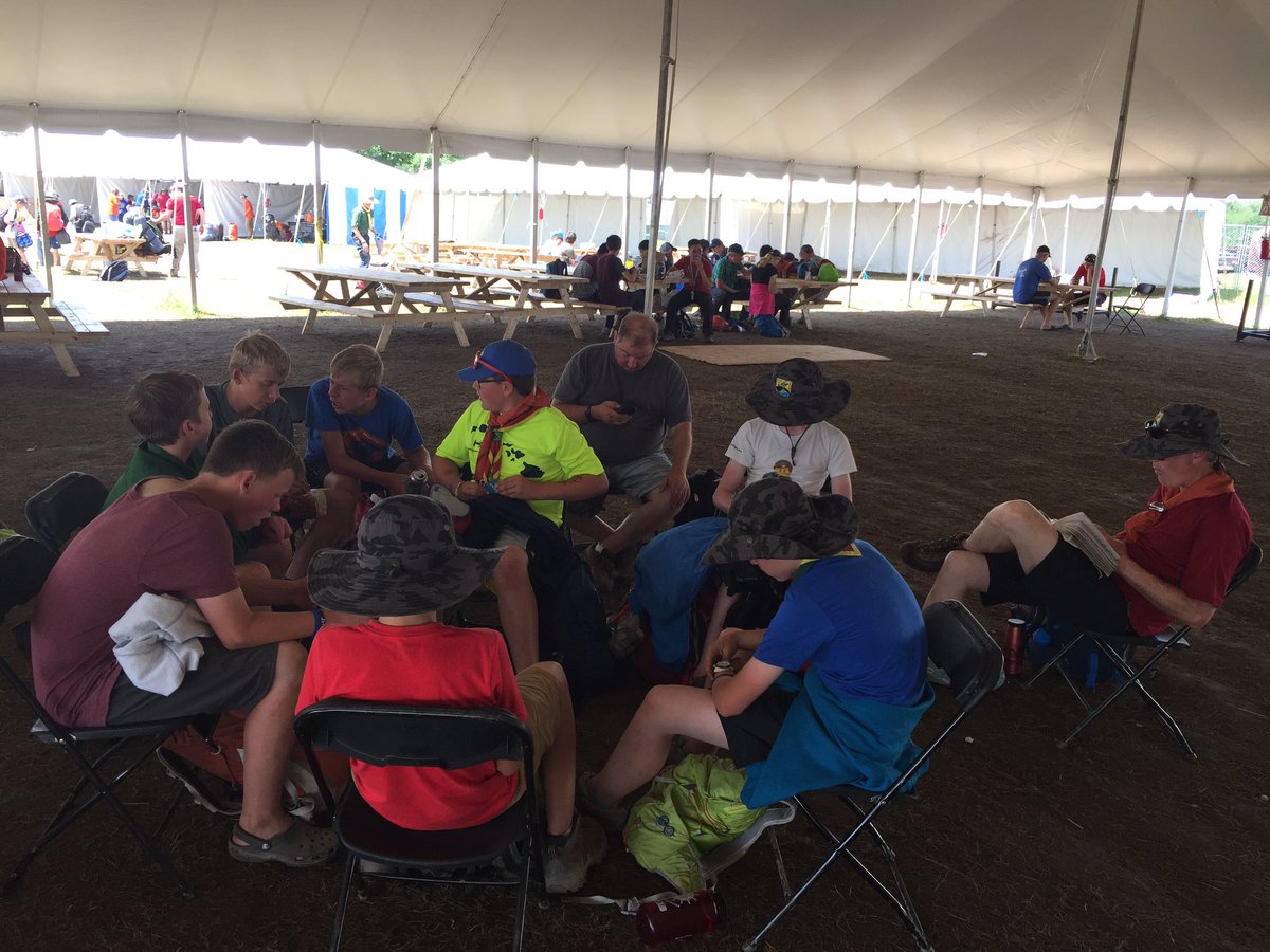 natlitt's tweet photo. All packed and ready to head home. Waiting now in the shade for the buses to the airport. Thanks #cj2017 with @215Strathcona https://t.co/pO498dZuoc