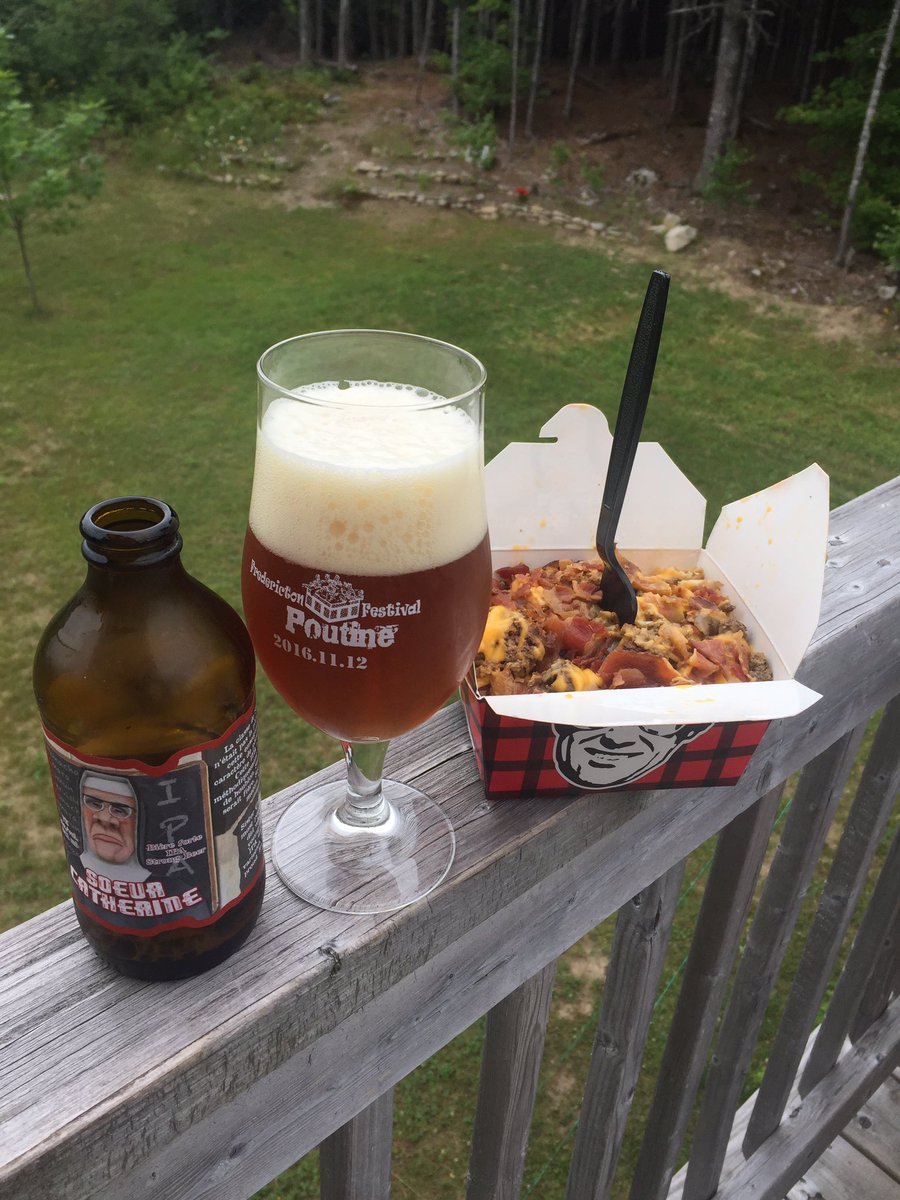 Great combination <a href="/PetitSault/">Petit-Sault</a> and <a href="/poutinerie/">Smoke's Poutinerie</a> #Fredericton