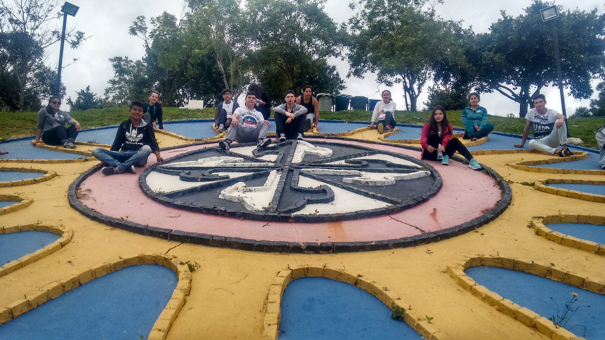 manu_mos_1599's tweet photo. @ustatunja
#UDIES
#ustatunja
#nojugue
#tomandofoto
#INGsistemas
#INGelectronica
#INGcivil https://t.co/b49Fcv4lhx