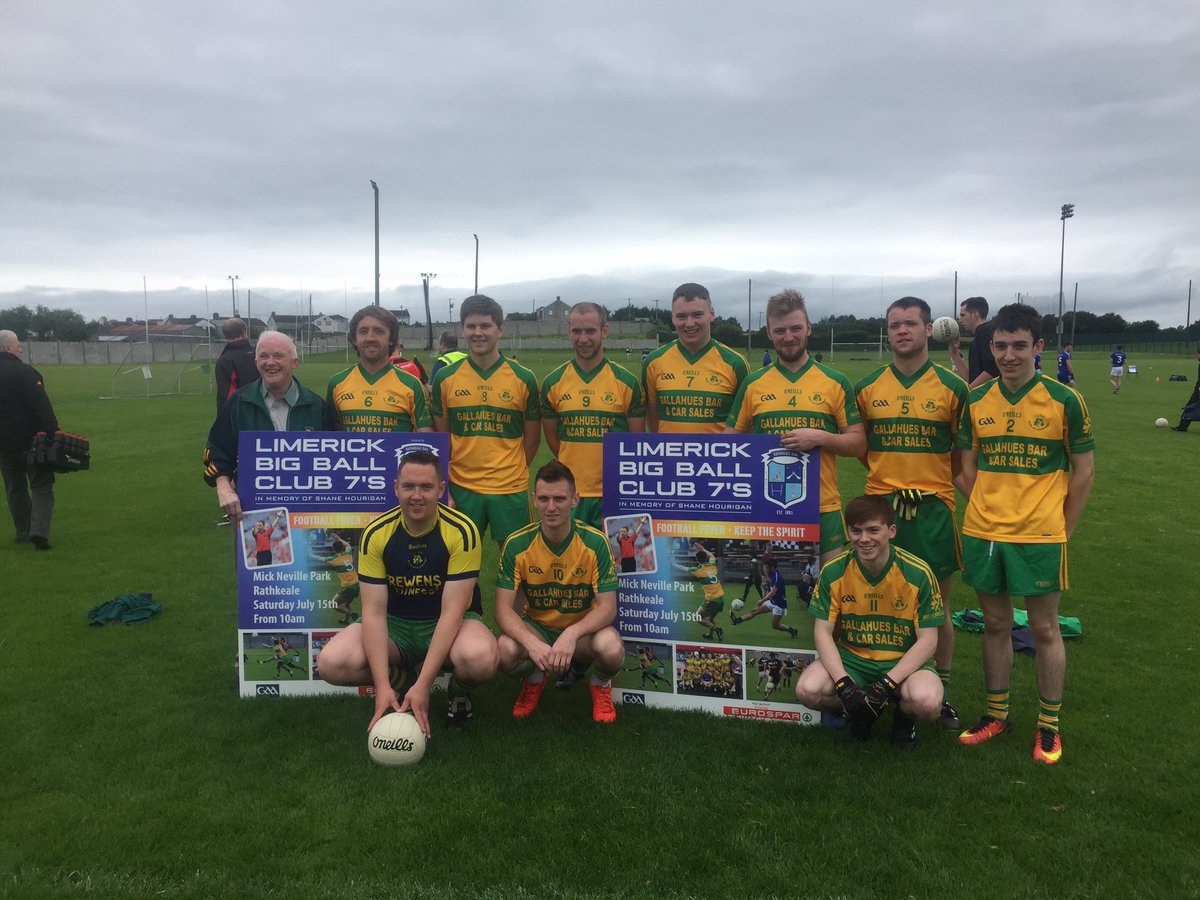 RealMickofox's tweet photo. Great day out at the brilliantly organised @RathkealeGAA 7's #TopNotchEvent Well done to all teams that made effort to make the tournament 👌 https://t.co/gRLGRNWF5S