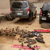 AutoDoctors2's tweet image. Workinq on my client Nissan product Rendering a home service "Suspensions"call us to fit in yours at any n lagos or Island +2348168361773