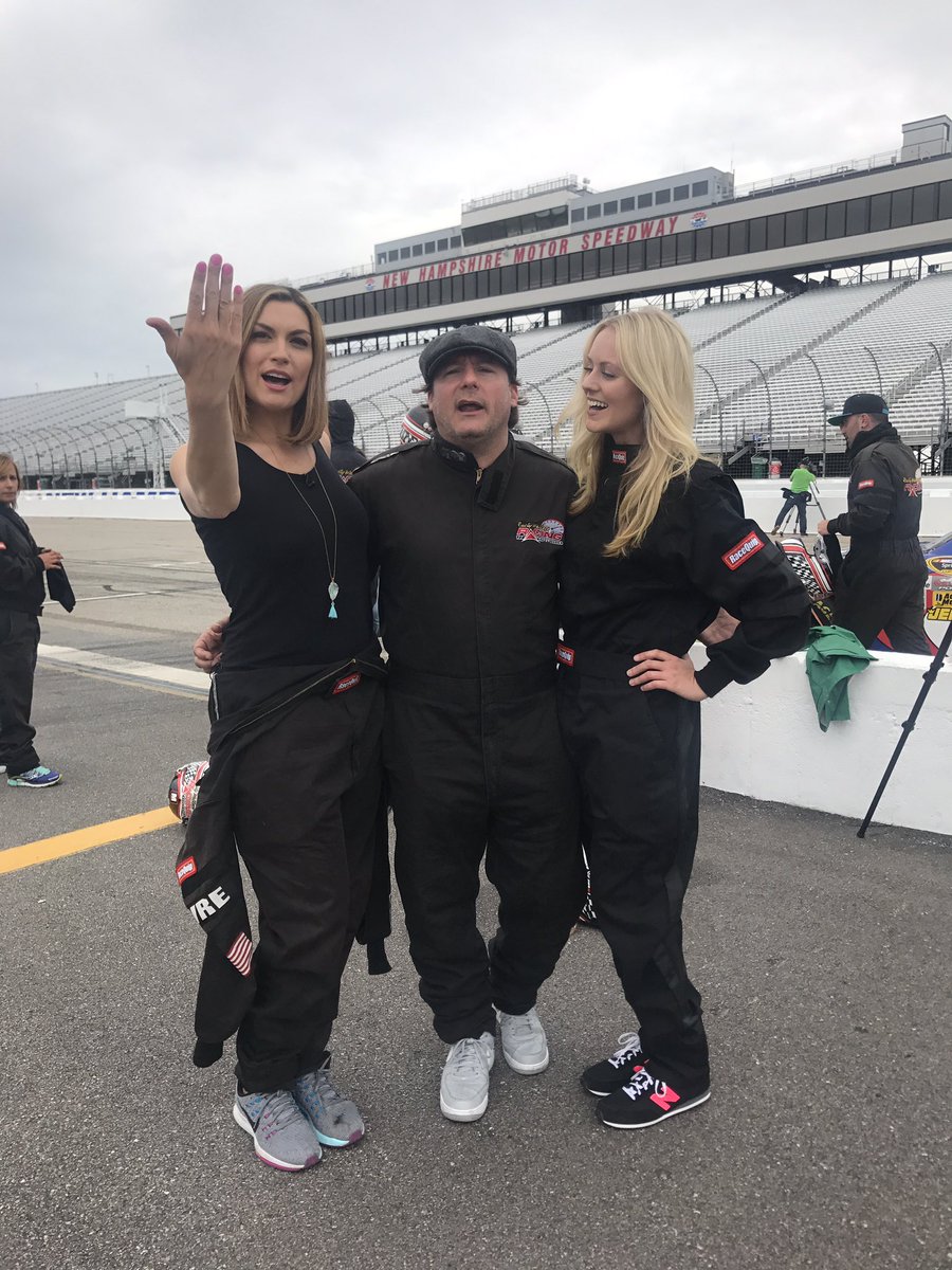 BostonComedian's tweet photo. Chillin w/ 2 #champion personalities @JBrunoNBCBoston &amp; @ky_mccoy @NHMS @DirtyWaterMedia #MediaDay https://t.co/qDyGf8SqCl