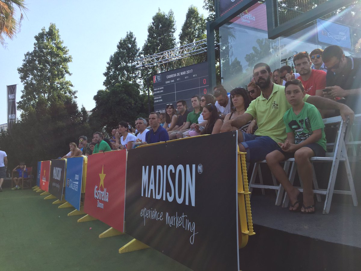 #Semifinales ¡Graderío abarrotado en la espectacular pista central del <a href="/ClarkPadel/">CLARK PADEL</a>! ¡Que nadie se mueva!🎾👀💪🏽 #WPTCabreraChallenger