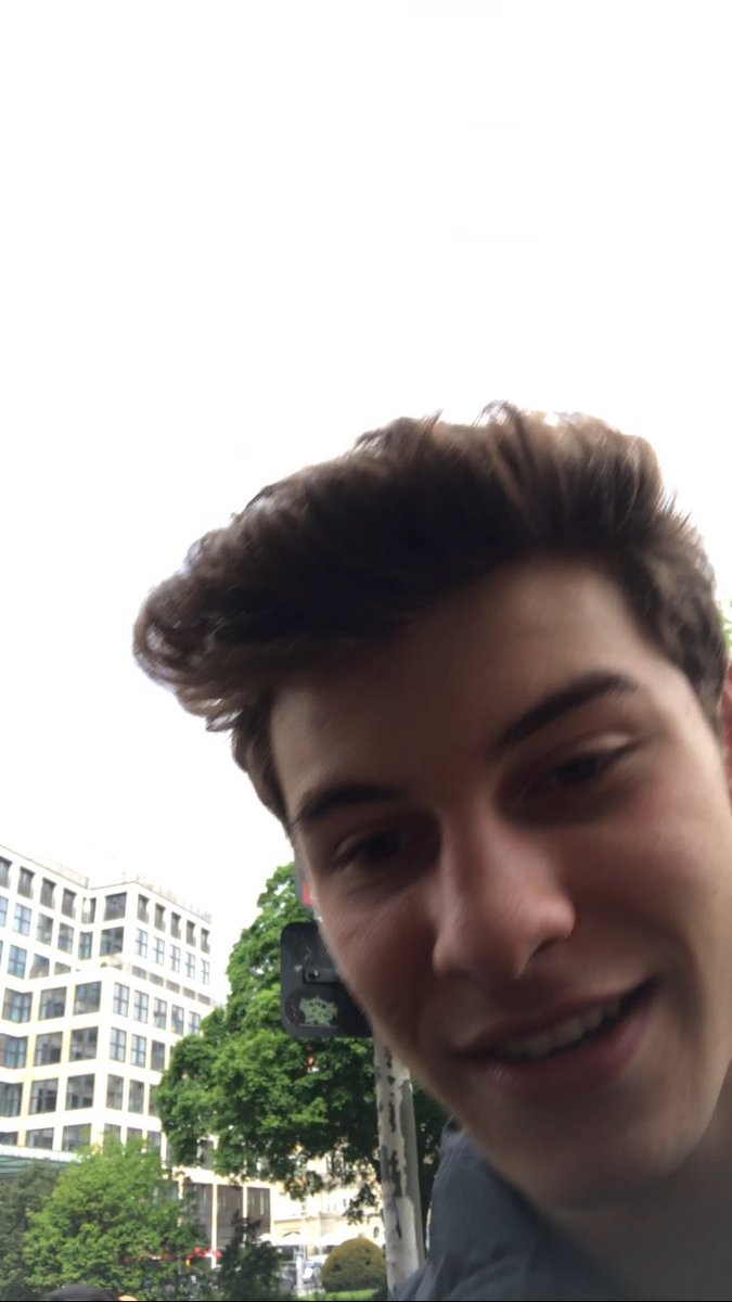 shawnmendestuff's tweet photo. can you believe Shawn took these with my phone hahhahh https://t.co/F56PbquwH9