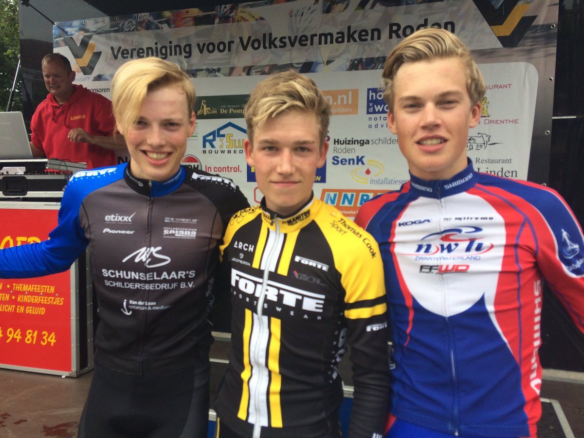 lusvanroden's tweet photo. Junioren uitslag: 1. Danny van der Tuuk, 2. Jord Baak, 3. Tim Naberman. https://t.co/uo9pWStz9b