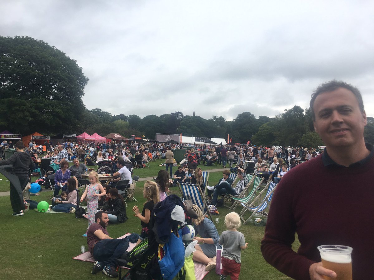 DrRachaelKay's tweet image. @HorsforthFDFest #villagelife #luckytolivehere!
