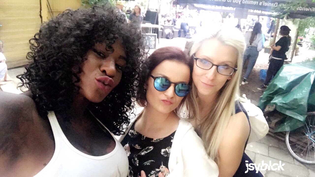 TW Pornstars - Josy Black. Twitter. Whisky Verkostung und ihr so⁉️ #