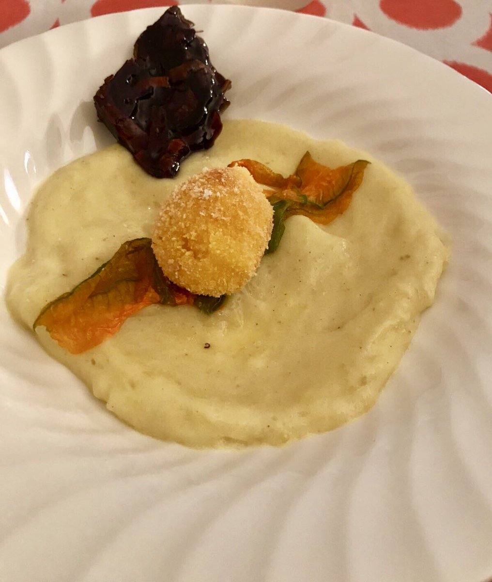 Valentina Jerusalmi (@vjerusalmi) on Twitter photo Hey <a href="/GordonRamsay/">Gordon Ramsay</a> ! Rate my dish: fried pumpkin flour covered by fried yolk on cinammon & potato cream, sided by onion caramel. ♥️🍳 Hey <a href="/GordonRamsay/">Gordon Ramsay</a> ! Rate my dish: fried pumpkin flour covered by fried yolk on cinammon & potato cream, sided by onion caramel. ♥️🍳
