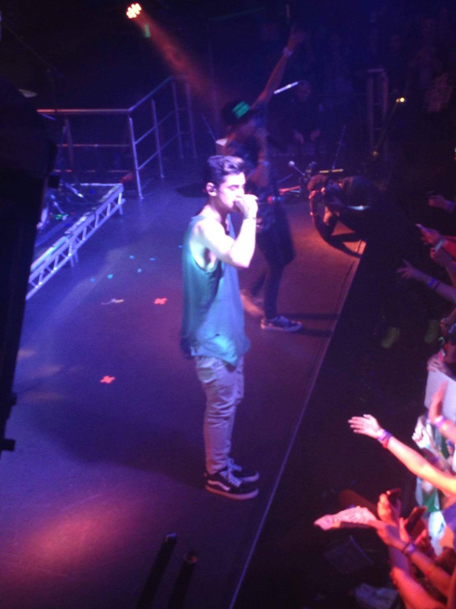 so_random_thing's tweet image. @JackAndJack need to come bck to Ireland🇮🇪🇮🇪 #jackandjack  #JackJohnson #JackGilinsky  @JackJ @jackgilinsky 🇮🇪🇮🇪need to relive this again😂👌🏼