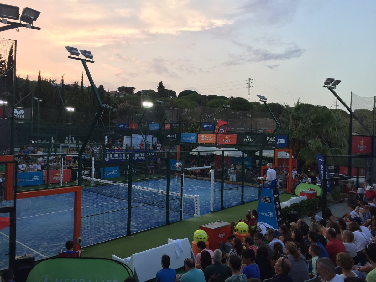 #Semifinales ¡Lleno hasta la bandera en la central del <a href="/ClarkPadel/">CLARK PADEL</a> !📣🏳 🎾#WPTCabreraChallenger