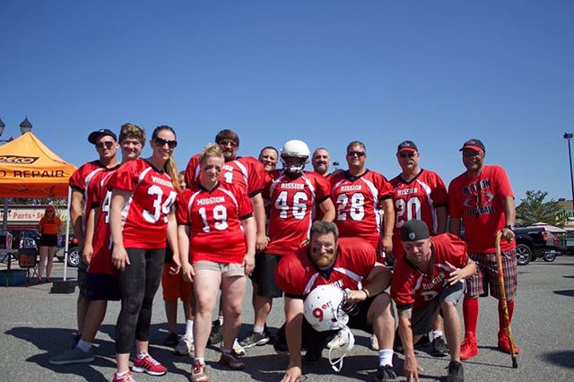 MissionRecord's tweet image. Here's Mission's very own fire truck pulling team, the Mission 9'ers! They won the first round with a time of 11.8… dlvr.it/PVr6l3