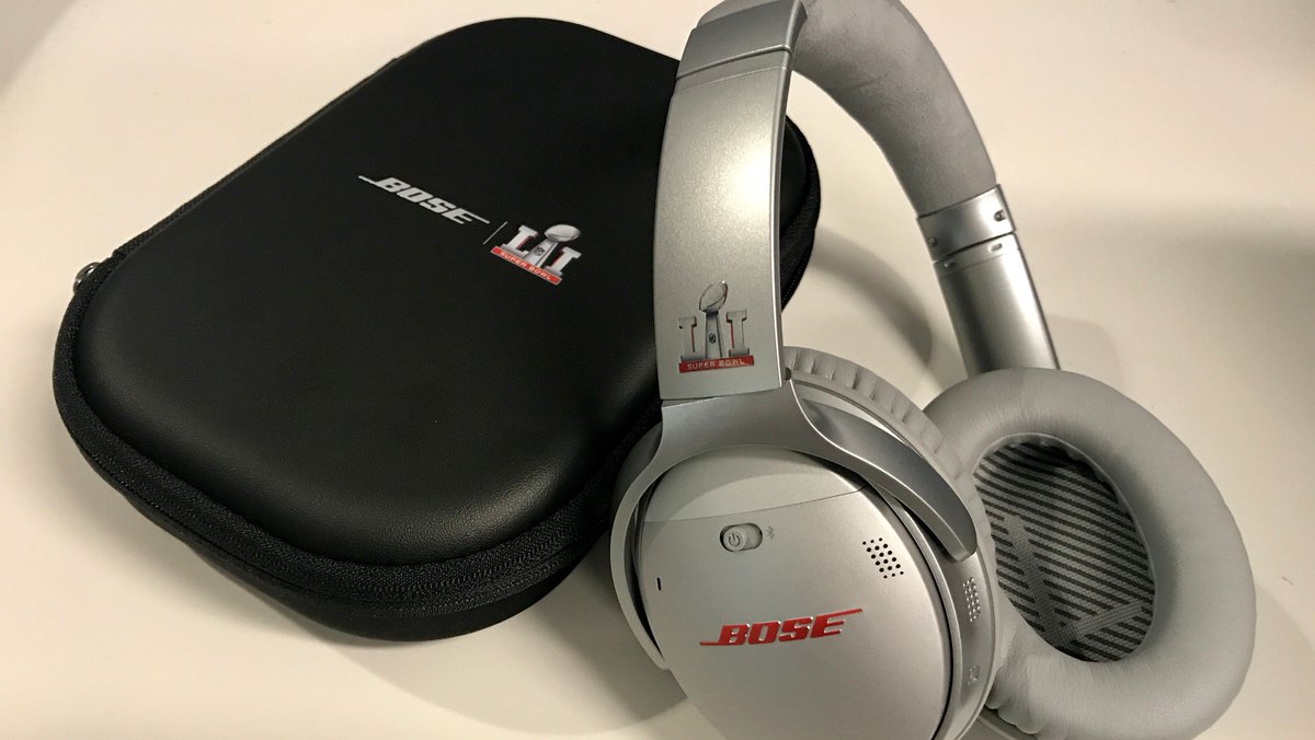 Patriots's tweet image. #NationalGiveSomethingAwayDay continues with a chance to win SBLI @Bose headphones!

RT to enter. Rules: bit.ly/2tRGGLK
