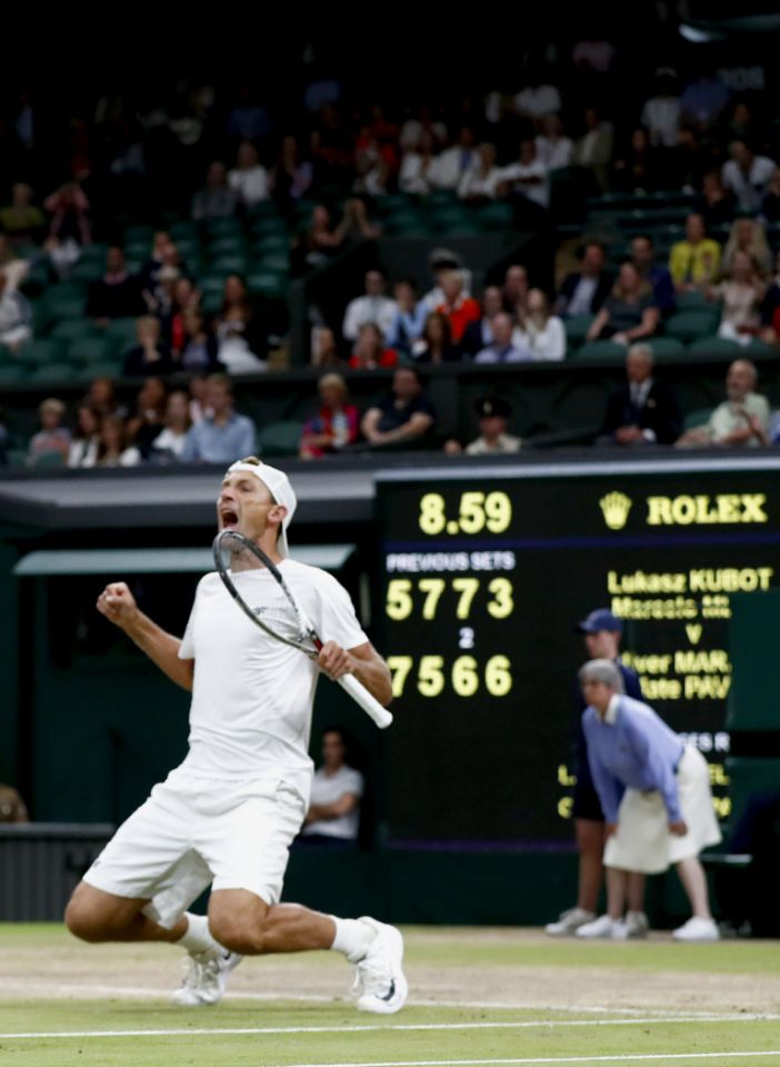 BasiaID's tweet photo. Łukasz Kubot #Wimbledon 
via: efe https://t.co/6JXrWTadlh