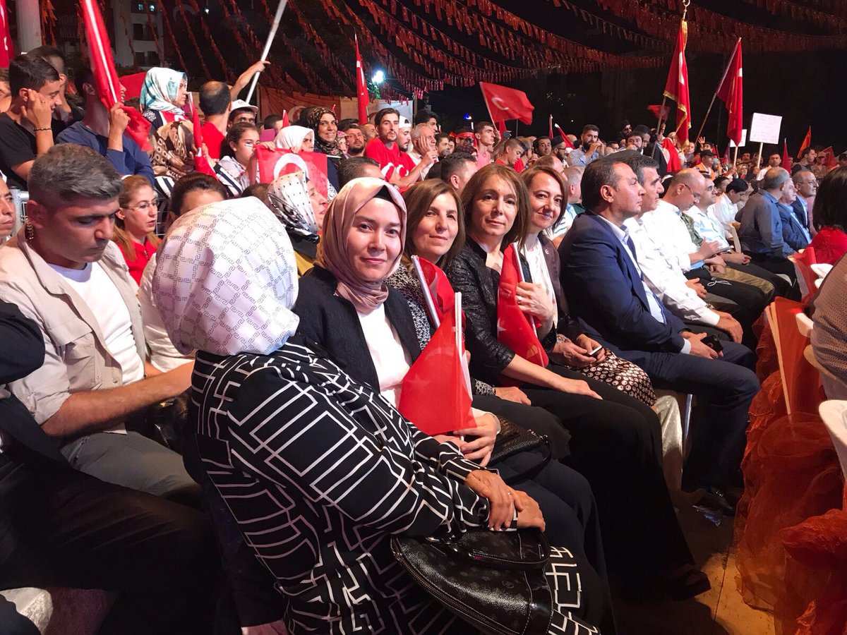 Özlem Müftüoğlu (@ozlemmuftuoglu) on Twitter photo  Özlem Müftüoğlu (@ozlemmuftuoglu) on Twitter photo