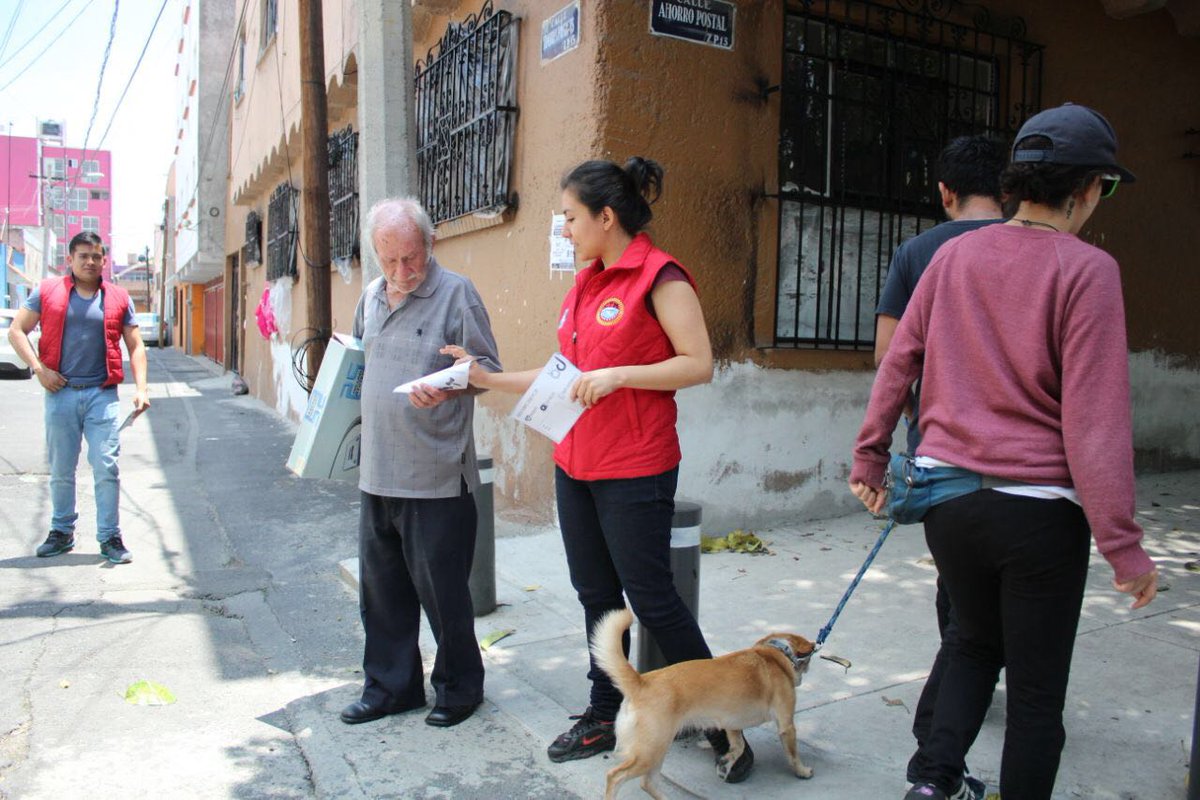 ferha102's tweet photo. Hoy tuvimos la 1ra d las #JornadasJurídicasBJ en la colonia Postal. El equipo de #UnidosXBJ sigue trabajando x los vecinos de Benito Juárez. https://t.co/y4y1hkbeu0