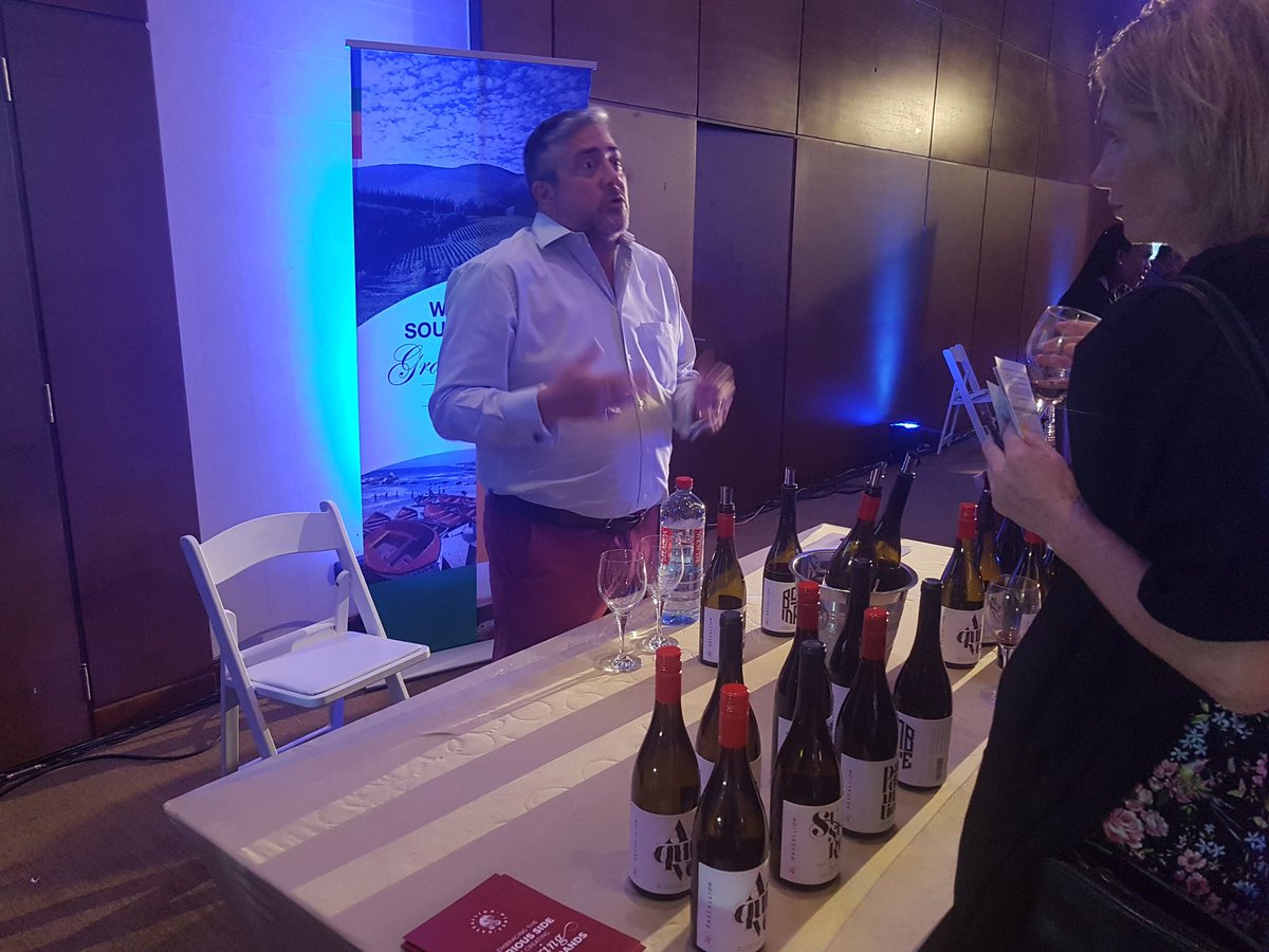AmeyawDebrah's tweet photo. A fun night with some or the best of wines from South Africa @wosa_za #drinkSAwine #WOSAGH #betterbeverages https://t.co/iX0oV7u4vj