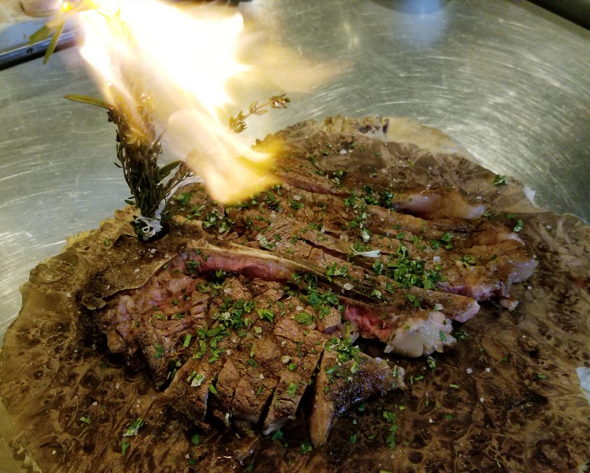 MillersGuild's tweet photo. Porterhouse never looked so good! #wehavefire
#seattlefoodfest https://t.co/kZ8xHKJ3tf
