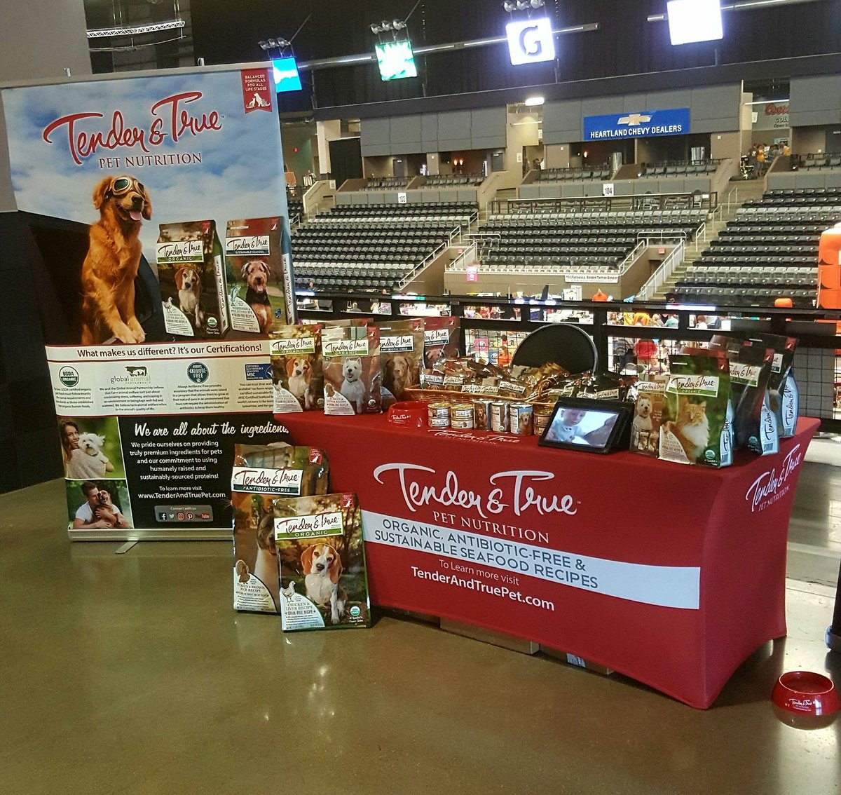 TenderAndTrue's tweet photo. Find your new best friend at #pickapoochadoptionday @ralstonarena tomorrow, 11-4! Visit our booth for some FREE samples! #adoptdontshop https://t.co/wafHUb2oX3