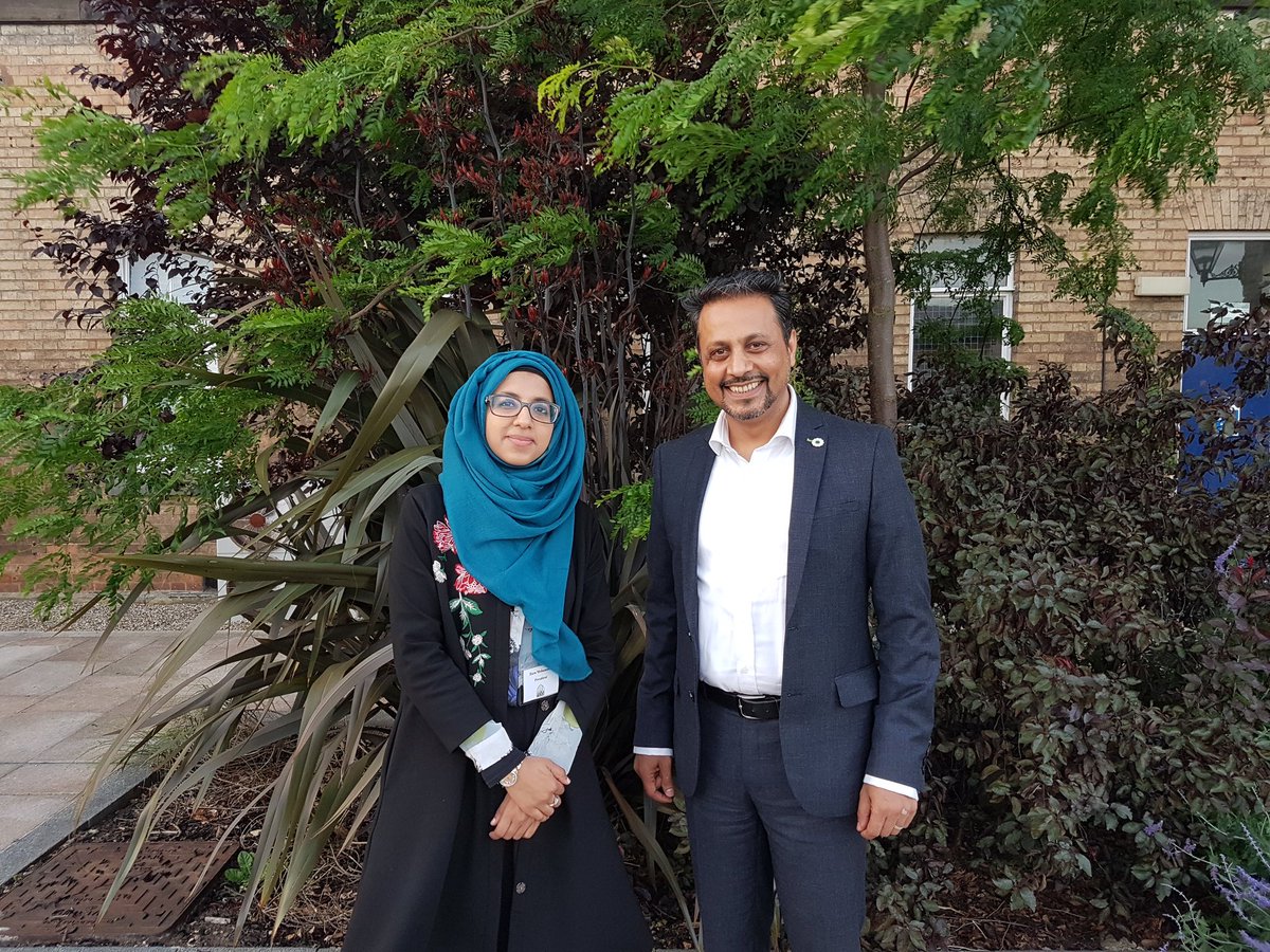 ZaraM01's tweet photo. Pleasure meeting Dr Waqar Azmi, CEO of Rememebring Srebrenica @SrebrenicaUK #FAC54 https://t.co/Eo8vPIUD7M