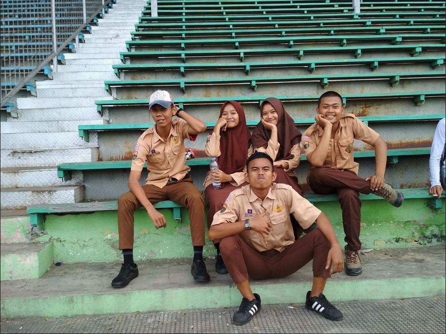 deboth1106's tweet photo. karna kalian adalah yang terbaik😘😍😂😂
-
-
-
#silapar #deboth #pesek #sulek #parjoss
#stadionteladan #dolandolan #modalnekad #lofyuubest https://t.co/plh8VgcPSs