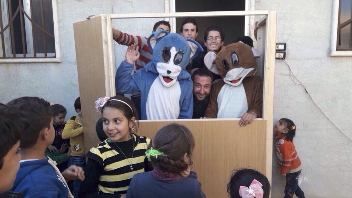 currentcrisis's tweet image. Syrian comedy troupe's brand of satire fails to amuse Assad government twib.in/l/E5RjRx69M7Lp