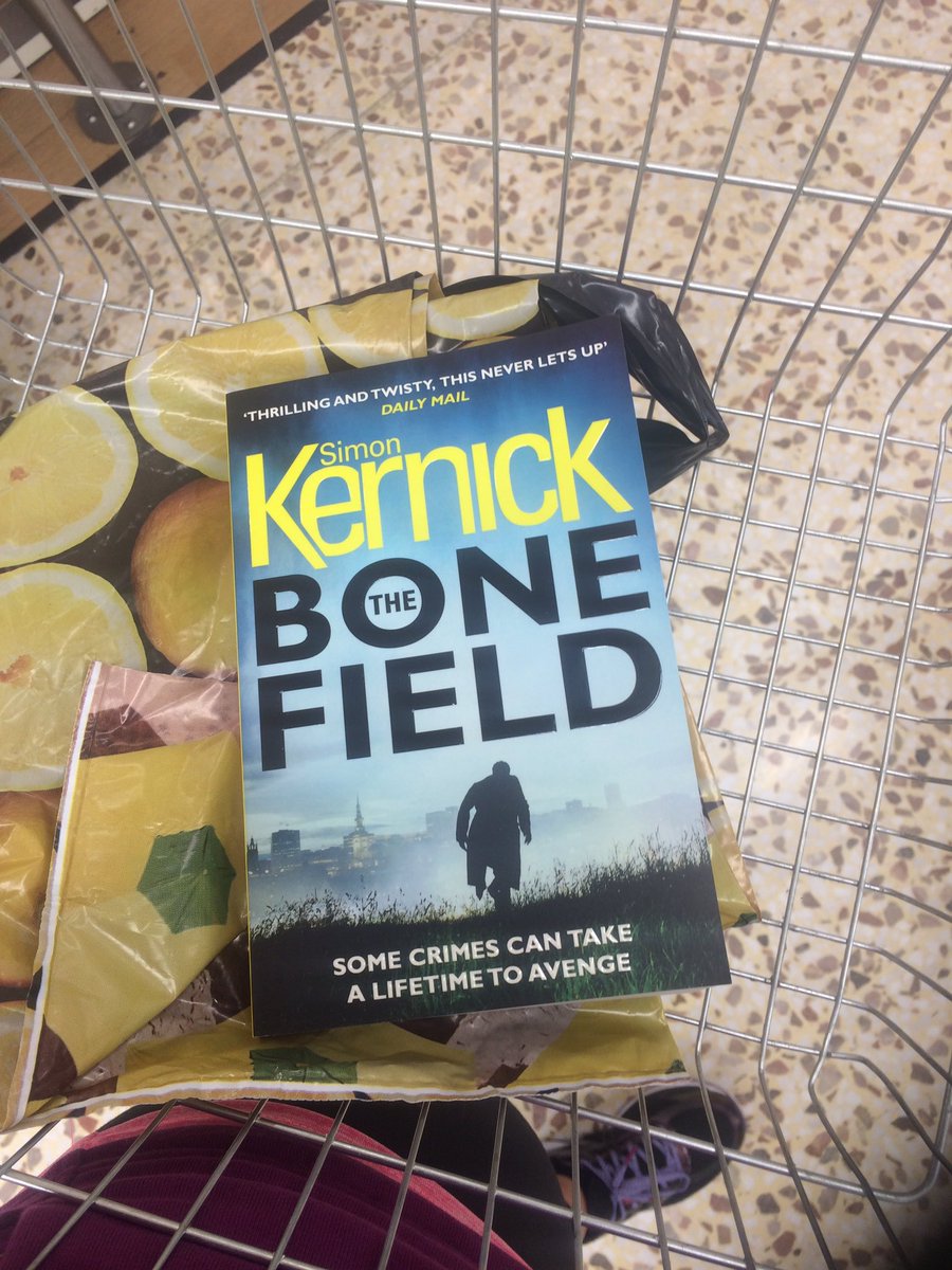 nutty_nat100's tweet photo. Thats my holiday read sorted👌🏼@simonkernick can't wait to get round the pool and get lost in your new book! https://t.co/bEGh7CejCa