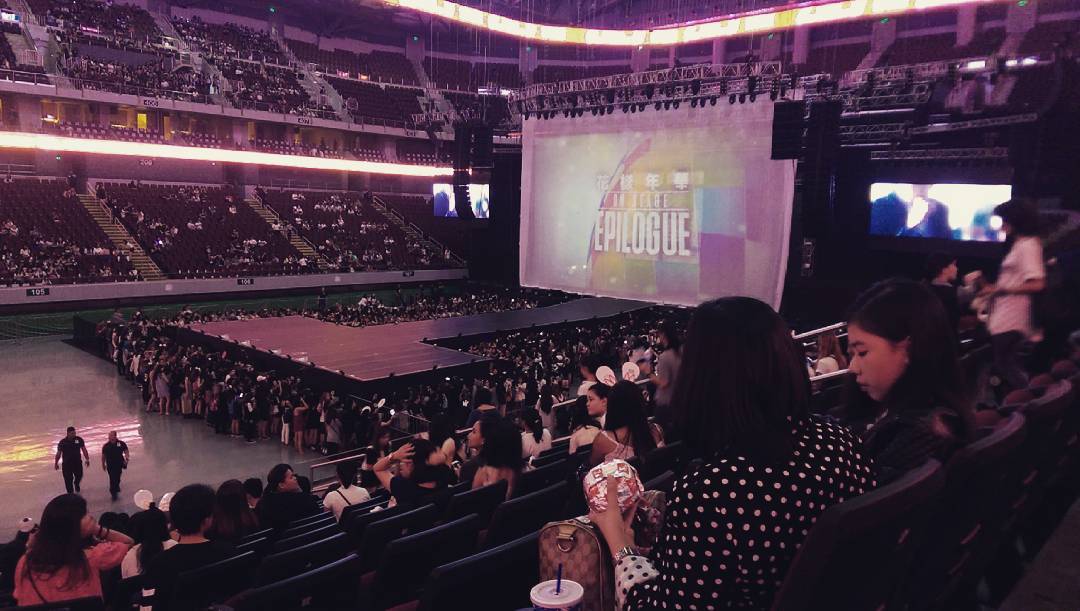 jynnnnger's tweet photo. It's been a year huh? ๐
#epilogueinmanila2016 #EpilogueInMNL #EpilougeInManila #1stCon https://t.co/SxsGVI4Xpk