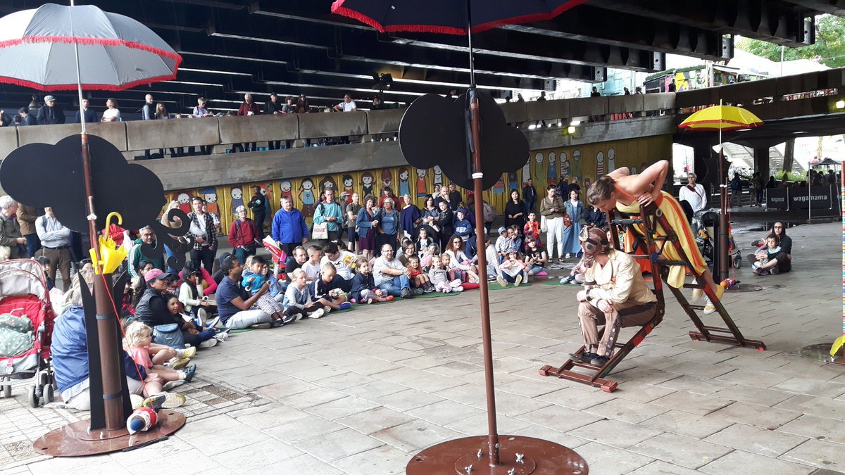 mischiefsafoot's tweet photo. What lovely audience we have at @southbankcentre for our 1pm show today. #SCSummertime #thewindandthesun #outdoorarts @TellTaleHeart https://t.co/8hEw61Vagf
