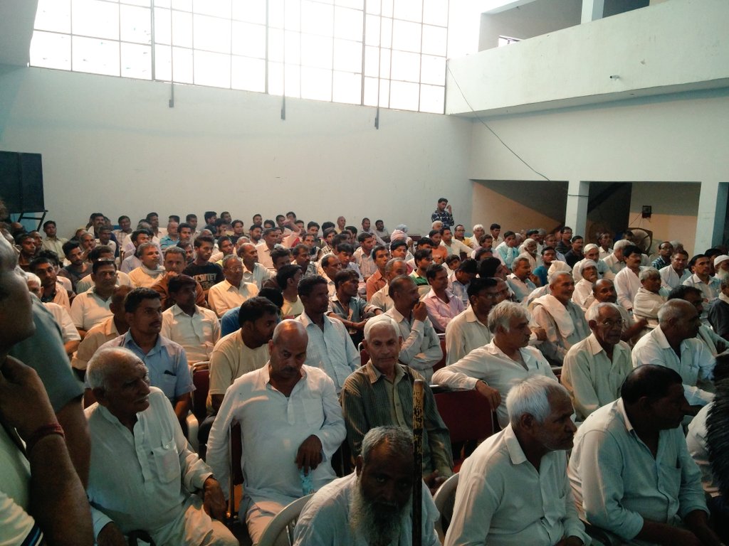 SanjayAzadSln's tweet photo. बवाना से भाजपा के पूर्व विधायक गुग्गन सिंह अपने हजारों समर्थकों के साथ आम आदमी पार्टी परिवार में शामिल हुए

@ArvindKejriwal https://t.co/FEyWvOj07l