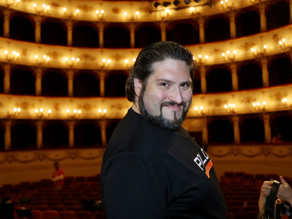 Rof_Pesaro's tweet photo. Directly from #ROF2016 "A day with @NicolaAlaimo" ready to get into the evil Duca d'Ordow at #ROF2017 https://t.co/Jxoc7ZgImI https://t.co/x7GjUB5hX3